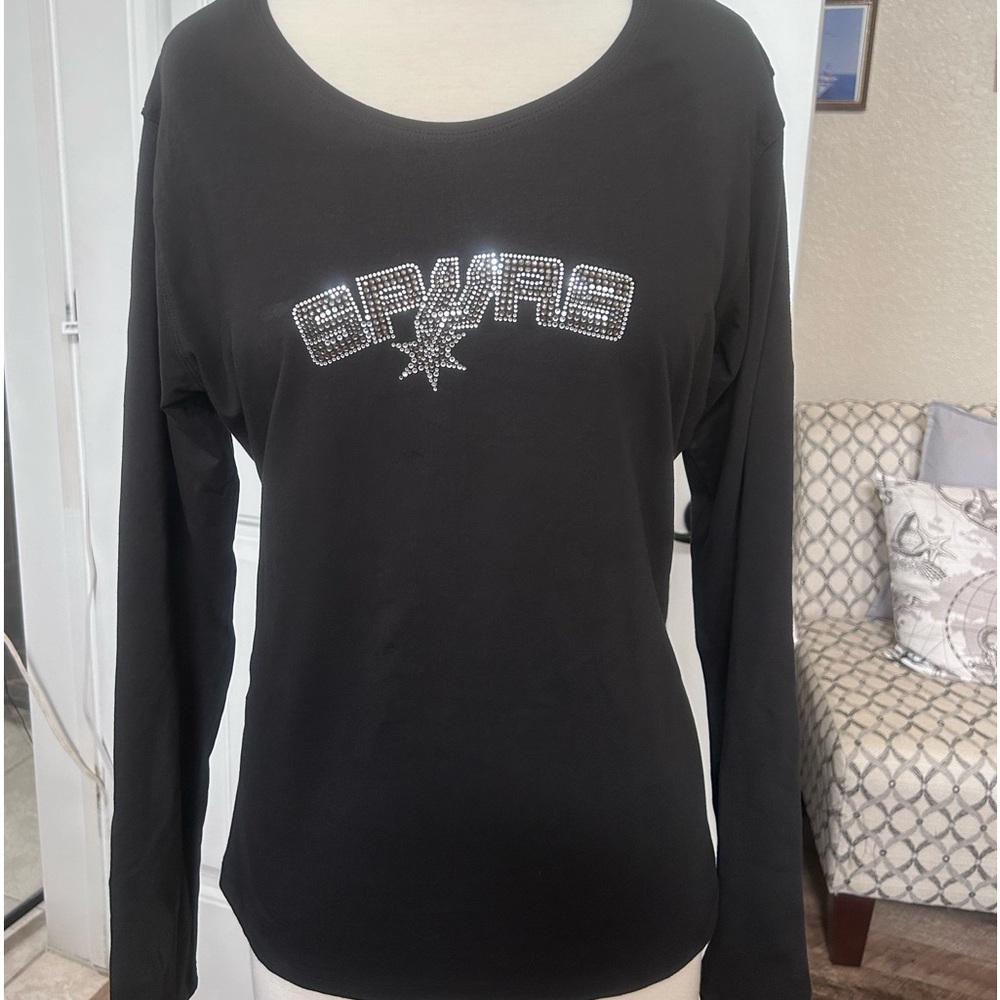 Women’s San Antonio Spurs bling long sleeve shirt.